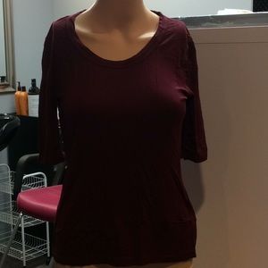 Scoop neck tee